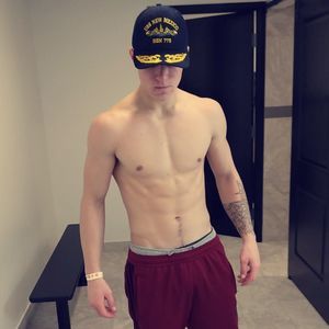 Meet your Posher, Valiera